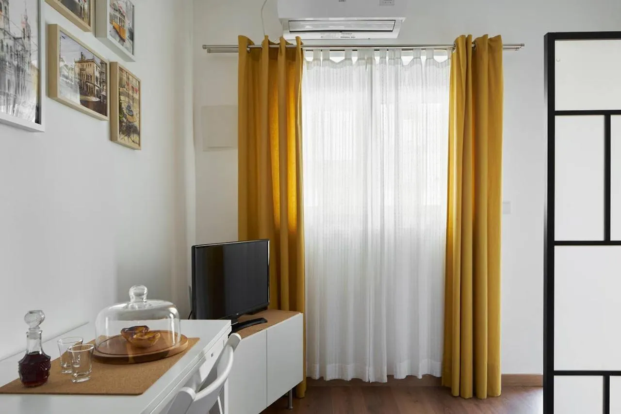 Cozy Studio Alvalade Lisbon Apartment